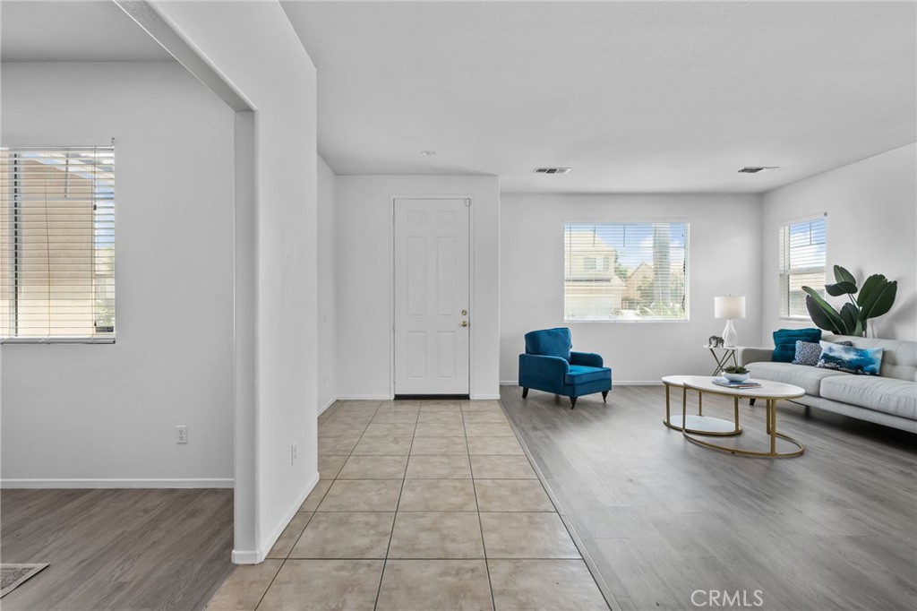 11936 Turquoise Way Property Photo 5