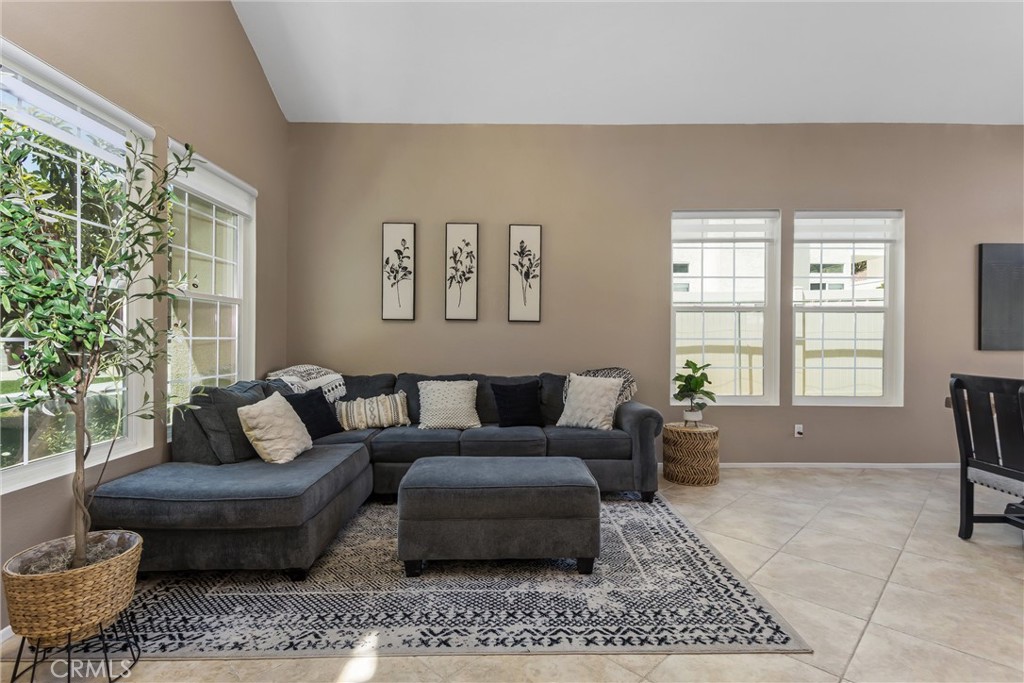 7333 Yellow Jasmine Property Photo 4