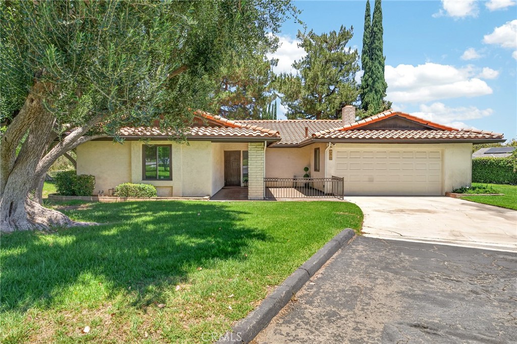 1410 Bella Vista Property Photo 1