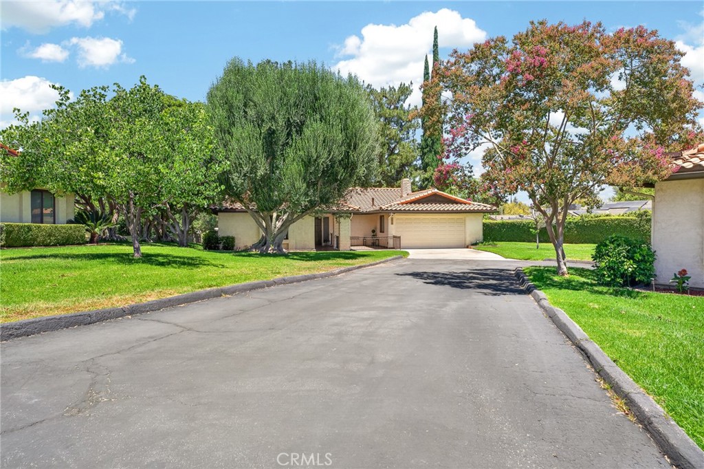 1410 Bella Vista Property Photo 2