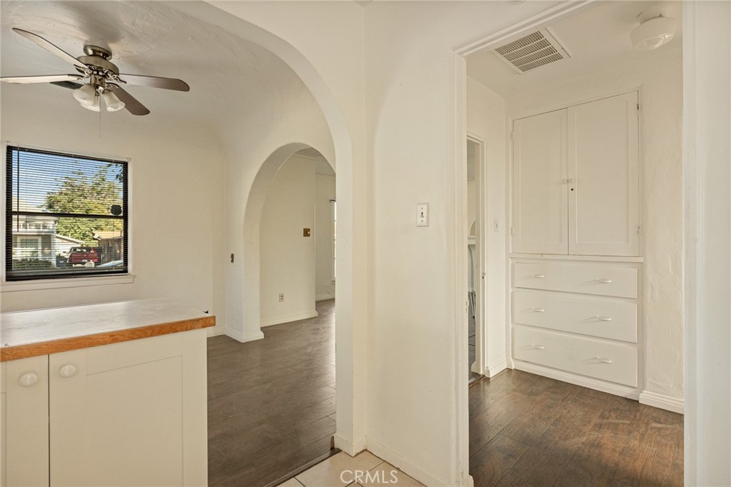 212 11th Street Property Photo 7
