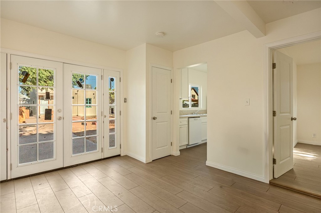 212 11th Street Property Photo 21