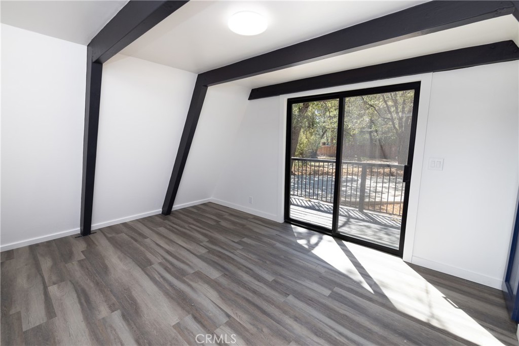 1592 Trinity Court Property Photo 18
