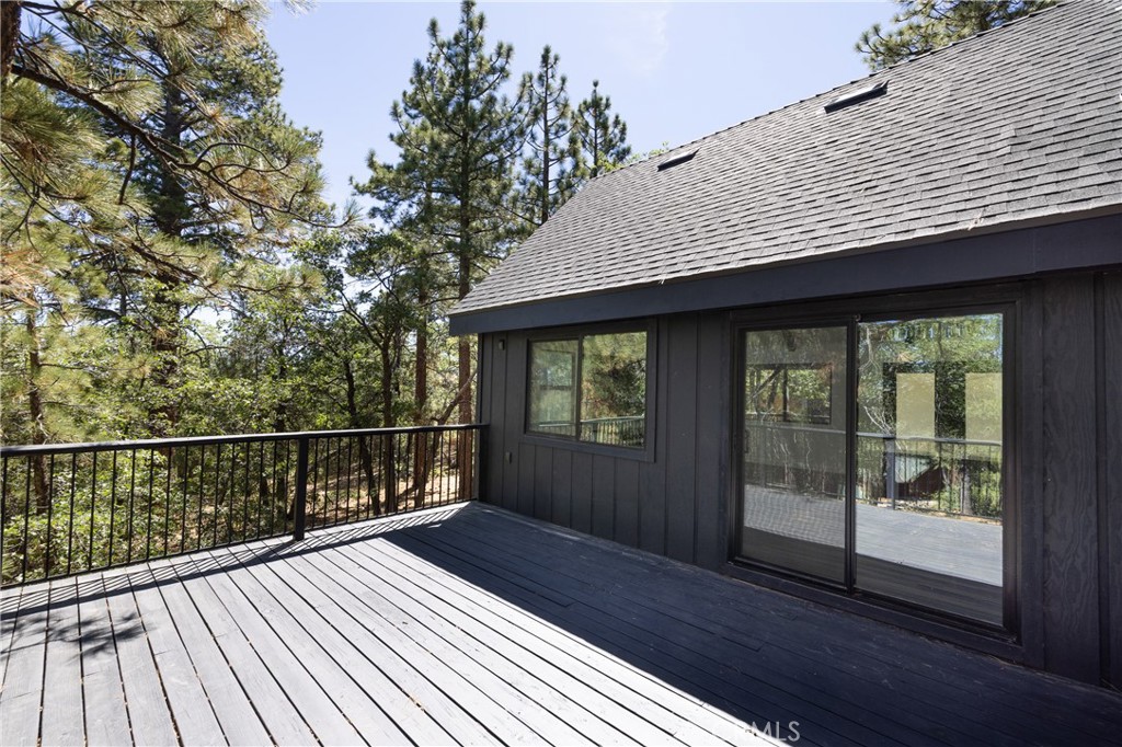 1592 Trinity Court Property Photo 23