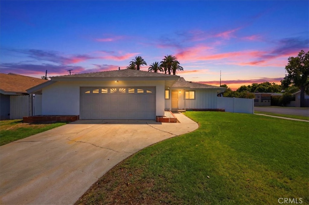 4305 Salerno Property Photo 1