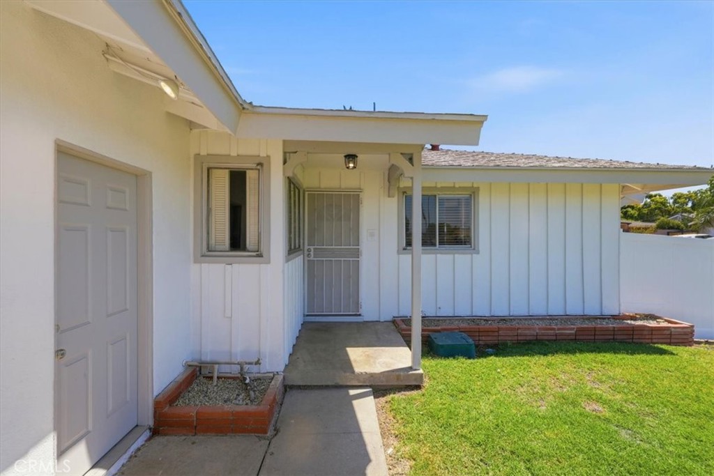 4305 Salerno Property Photo 6