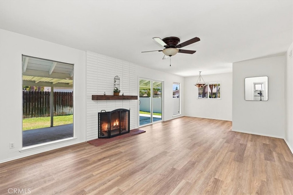 4305 Salerno Property Photo 8