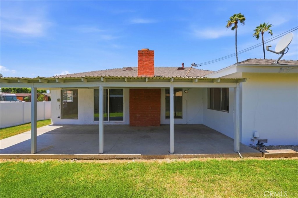 4305 Salerno Property Photo 28