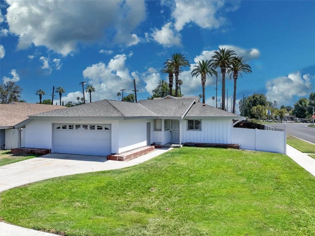 4305 Salerno Property Photo 43