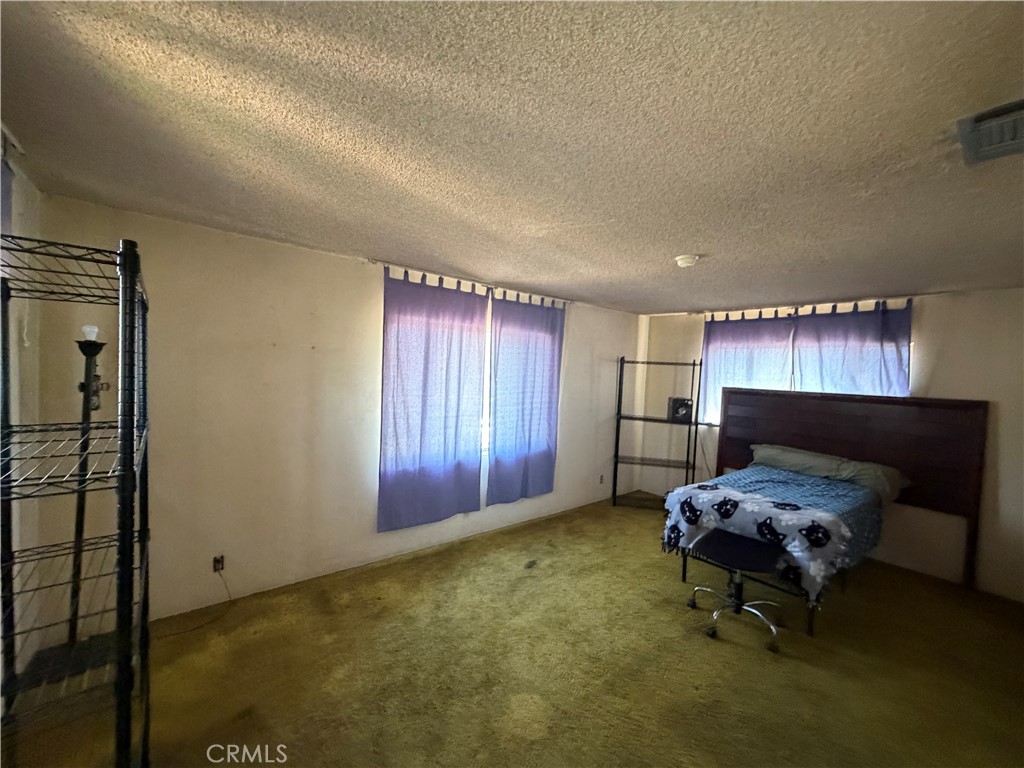 965 Hazel Avenue Property Photo 3