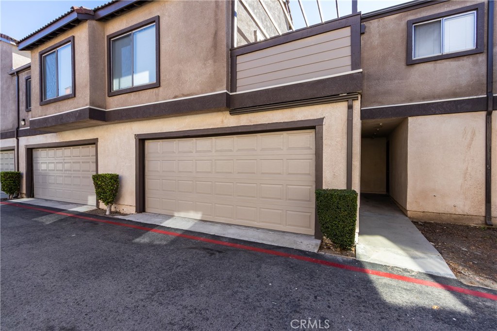 1814 N Vineyard G Property Photo 2