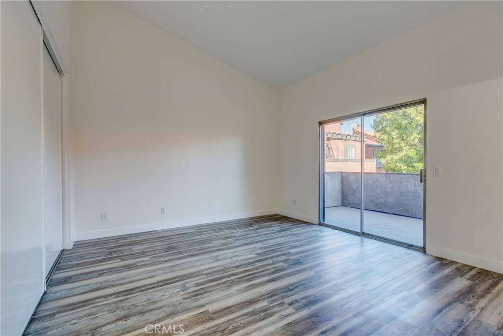 1814 N Vineyard G Property Photo 22