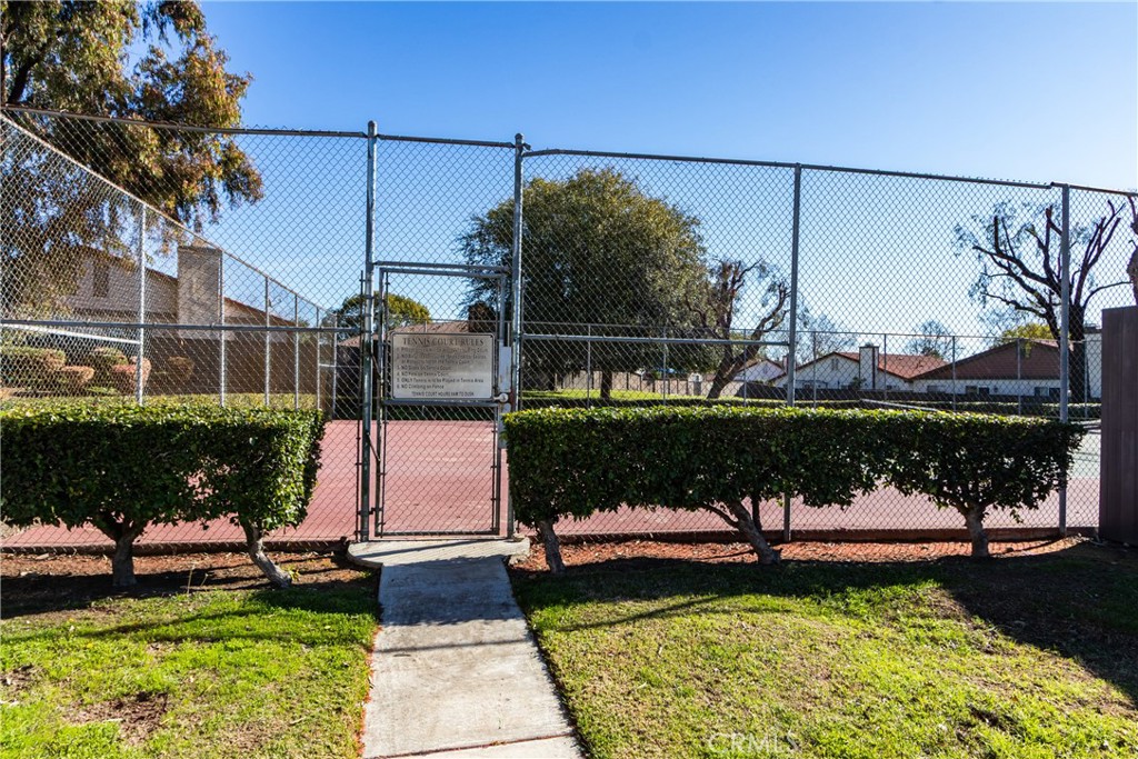 1814 N Vineyard G Property Photo 32