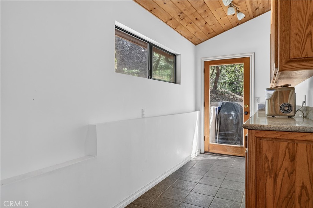 77 Park Drive Property Photo 33