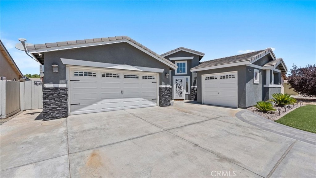 13230 Dos Palmas Property Photo 3