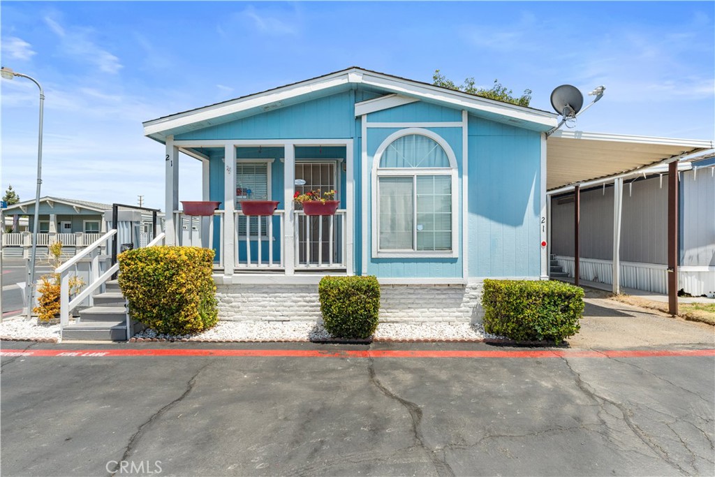 25293 Redlands 21 Property Photo 1