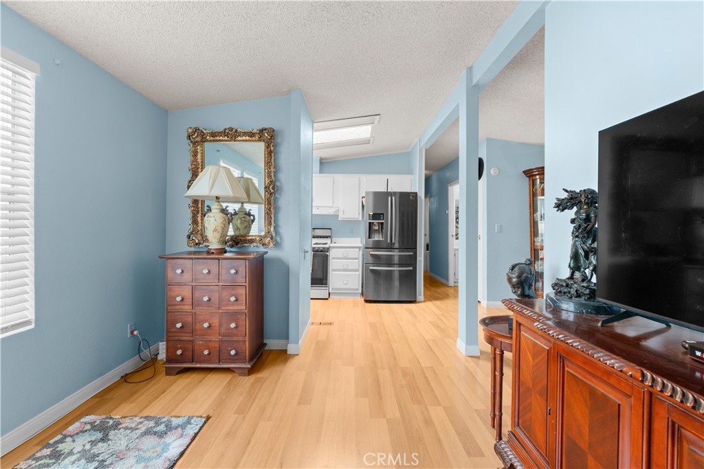 25293 Redlands 21 Property Photo 5