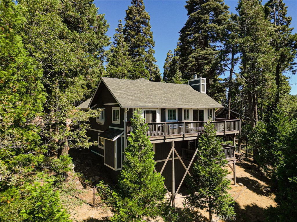 345 Summit Road Property Photo 2