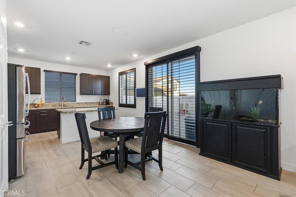 385 Cachuma Court Property Photo 6