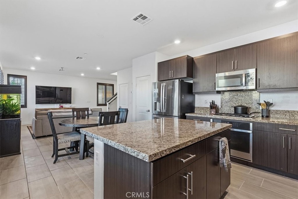 385 Cachuma Court Property Photo 11