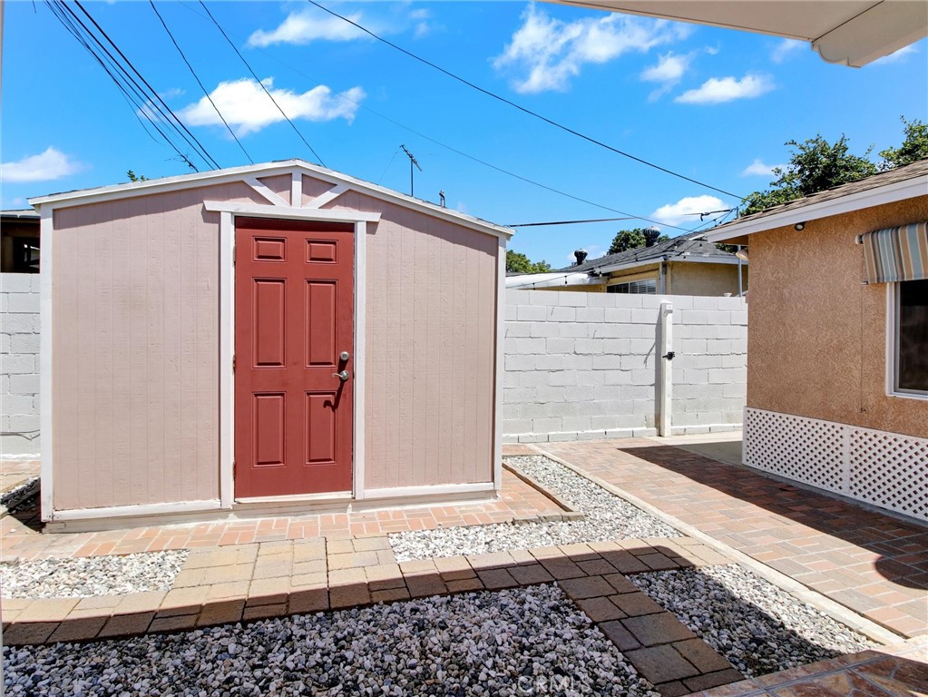 11421 Alburtis Property Photo 46