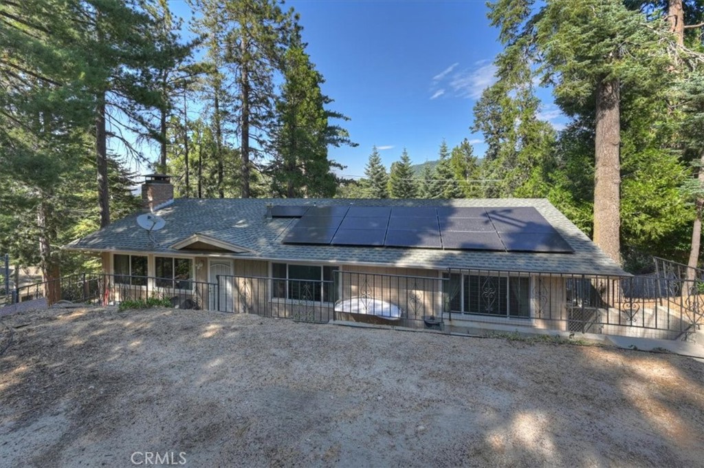 1050 Jungfrau Property Photo 29