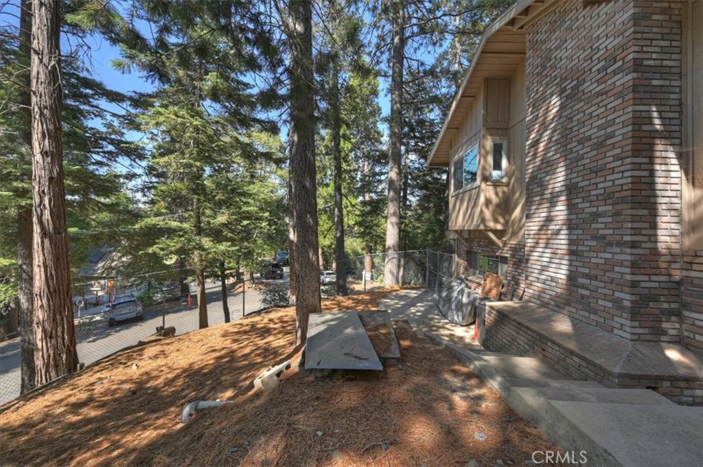 1050 Jungfrau Property Photo 33