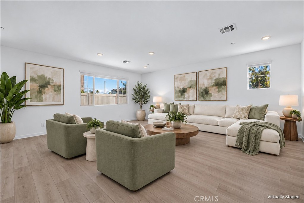 2288 Panama Drive Property Photo 4