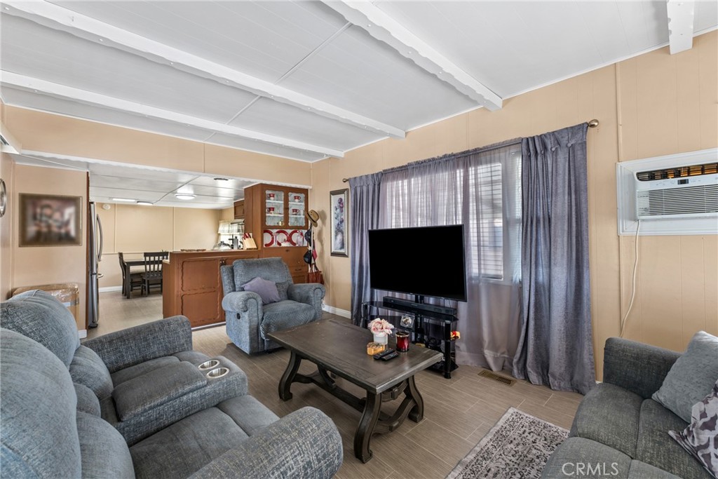 17455 Marygold Avenue 9 Property Photo 3