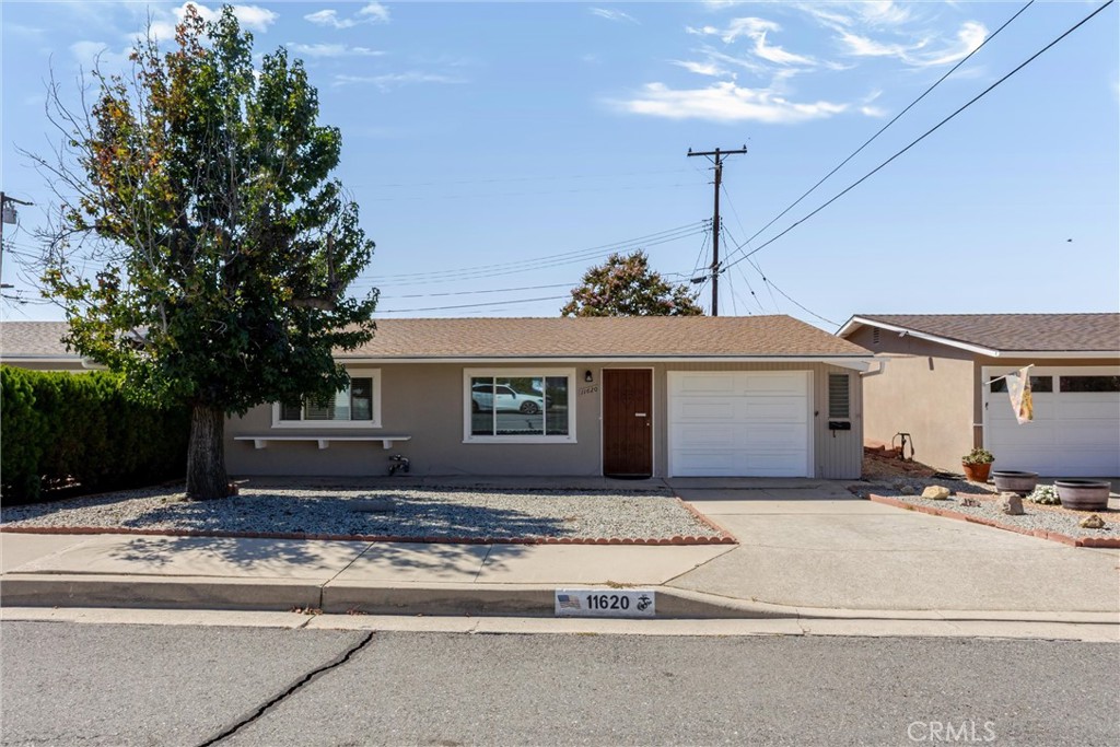 11620 Calvin Street Property Photo 1