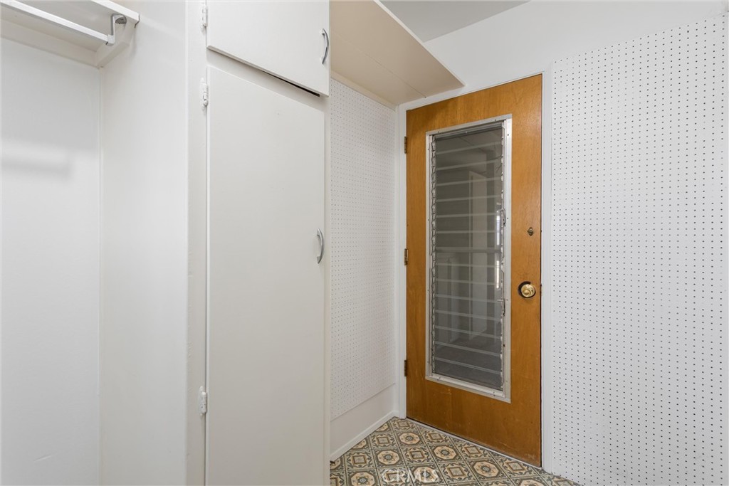 11620 Calvin Street Property Photo 17