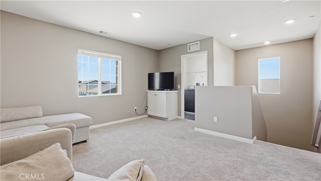579 Pinyon Property Photo 8