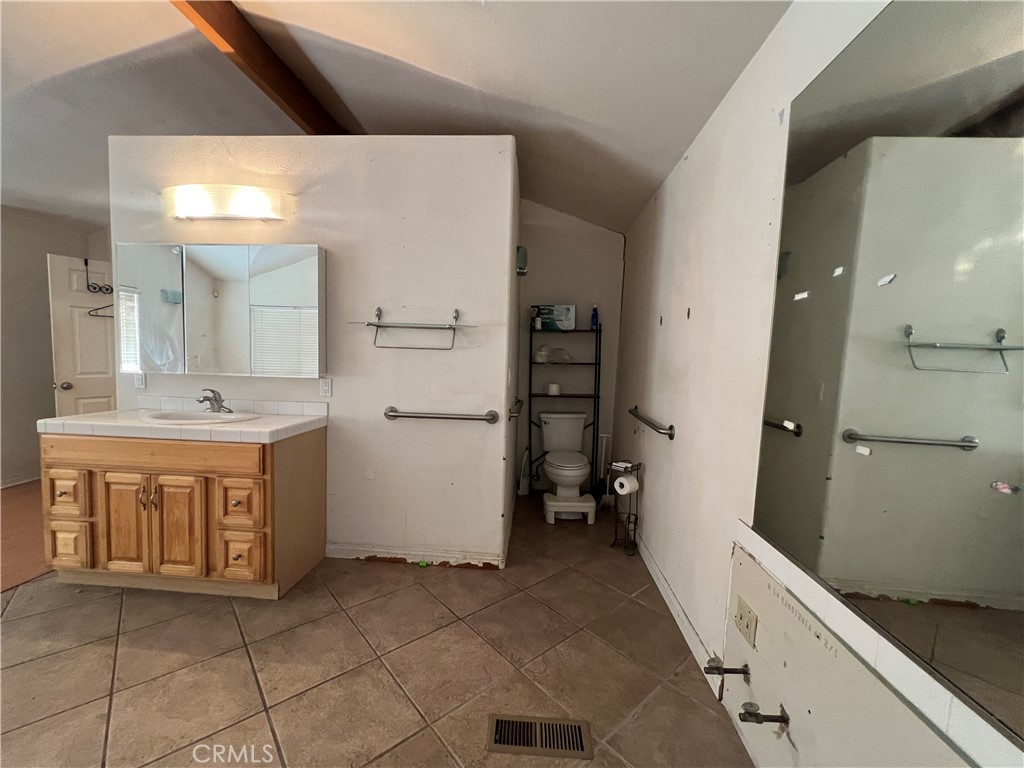 24867 Felsen Property Photo 13