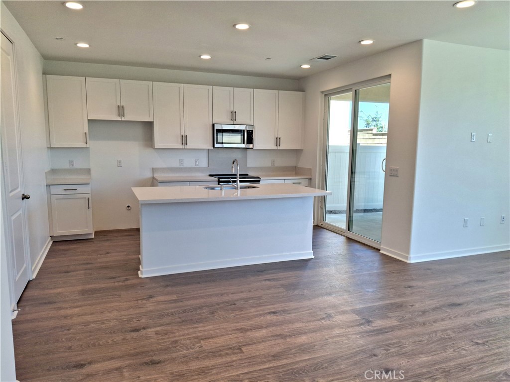 31367 Trappers Loop Property Photo 2