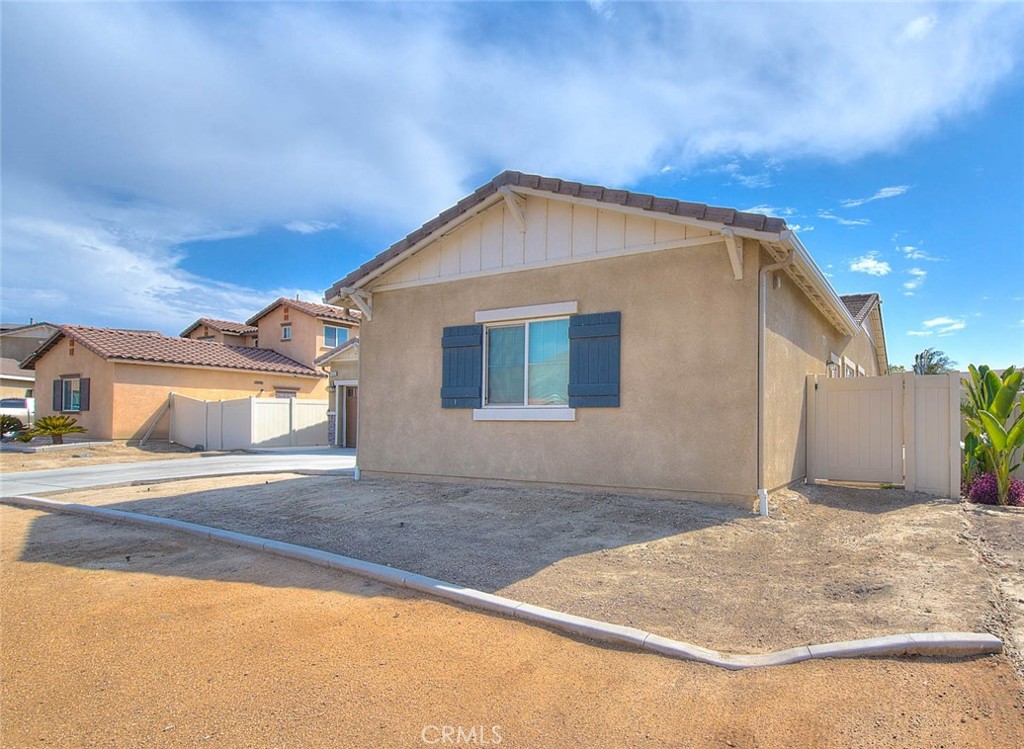 1616 Constant Trail Property Photo 3