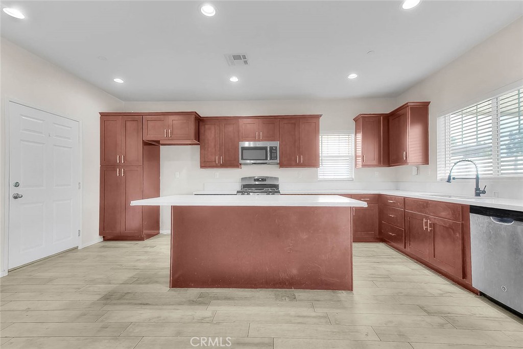 1616 Constant Trail Property Photo 17