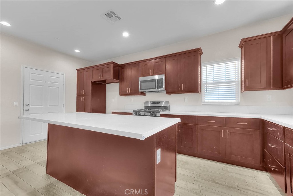 1616 Constant Trail Property Photo 18
