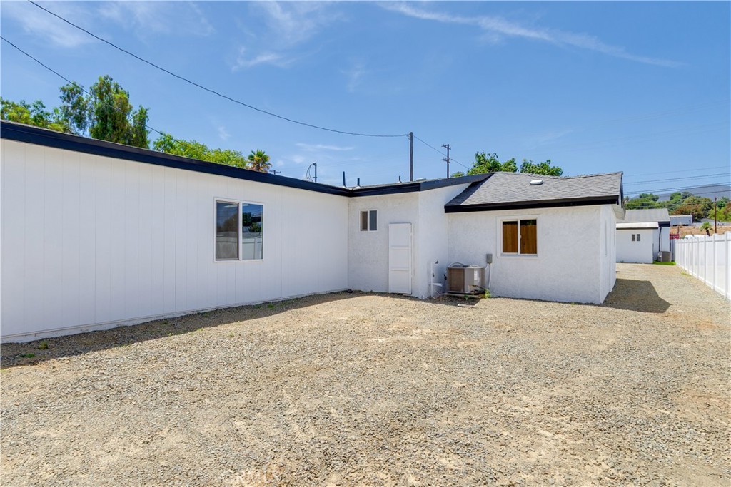 19620 Temescal Canyon Property Photo 25