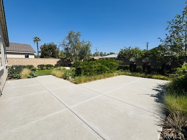 6140 Sequanota Drive Property Photo 2