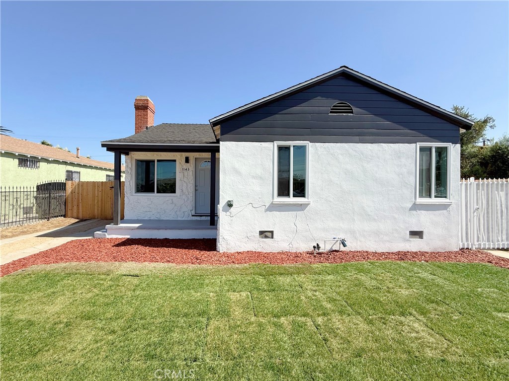 1143 E 150th Street Property Photo 1