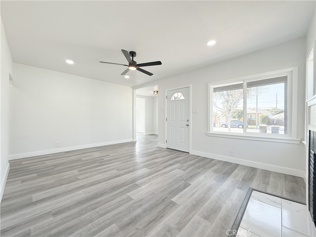 1143 E 150th Street Property Photo 4