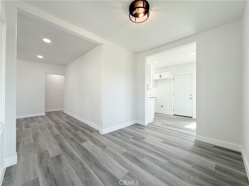 1143 E 150th Street Property Photo 6