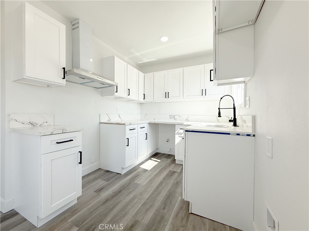 1143 E 150th Street Property Photo 8