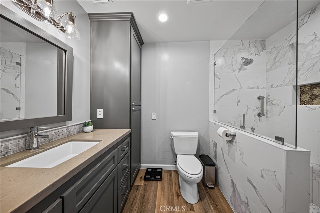 11375 Iris Avenue Property Photo 13