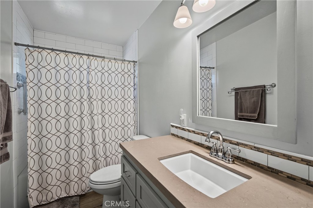 11375 Iris Avenue Property Photo 16