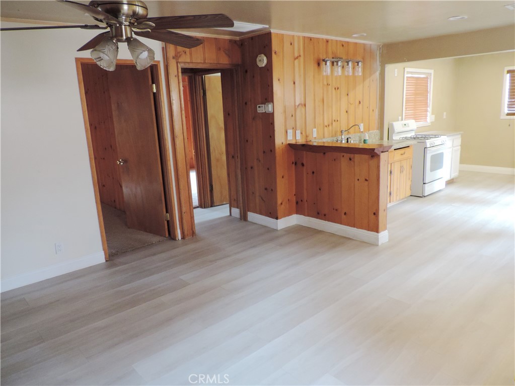 745 Sunset Property Photo 7