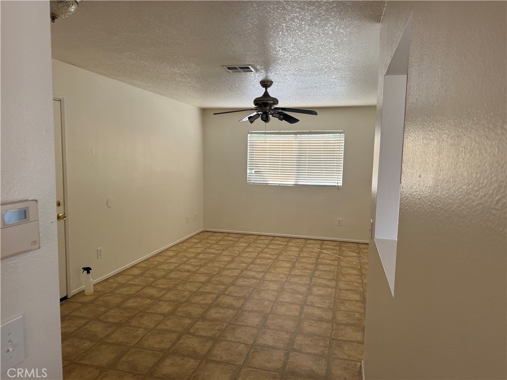 15189 Sunflower Property Photo 4