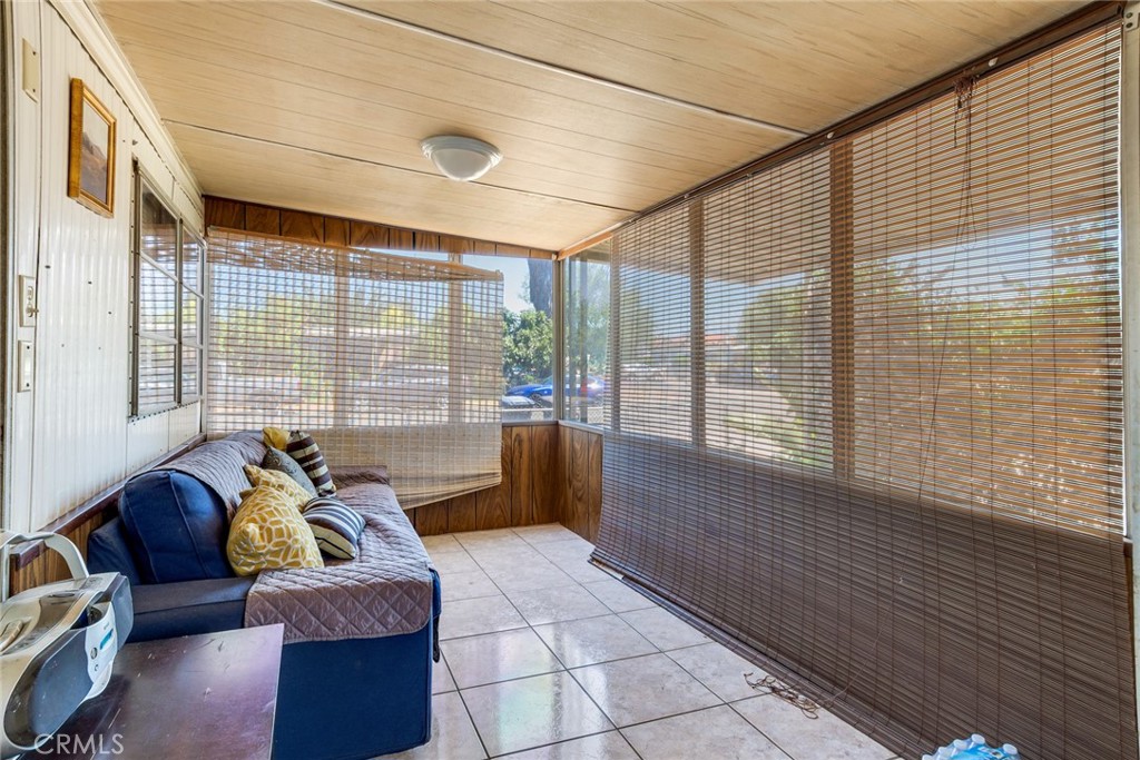 433 Diamond Property Photo 3