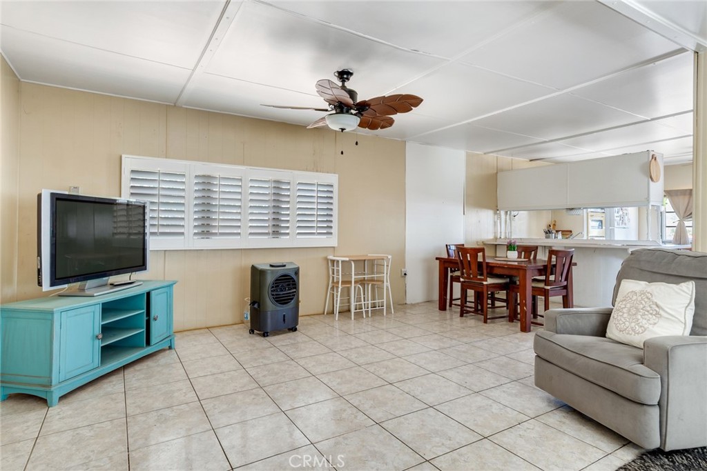 433 Diamond Property Photo 11