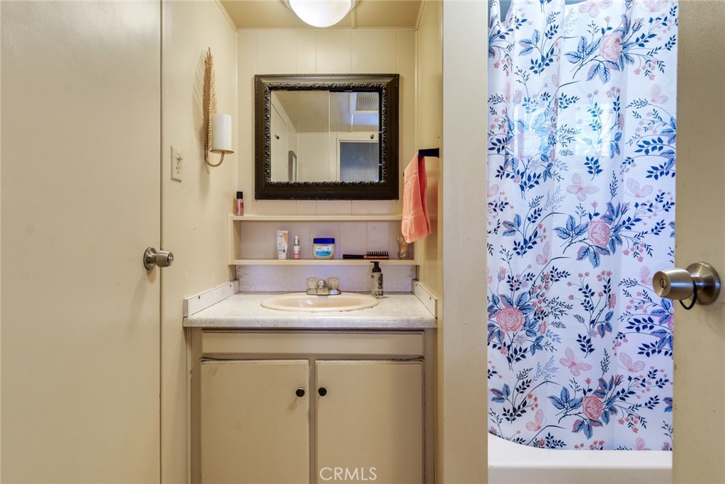 433 Diamond Property Photo 12